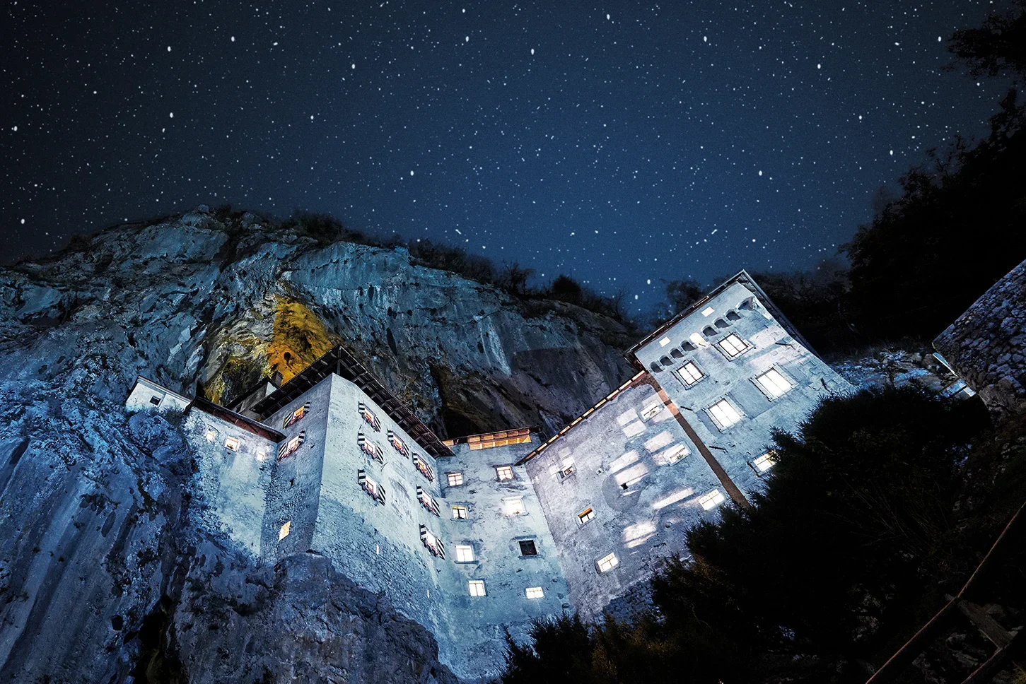 Predjama Castle